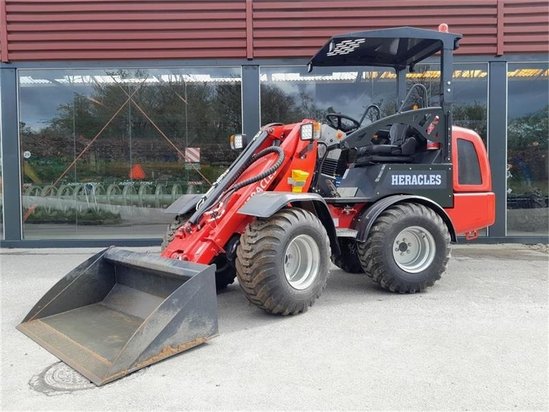 Heracles H220 - Compact loader: picture 2 Heracles H220 - Compact loader: picture 2