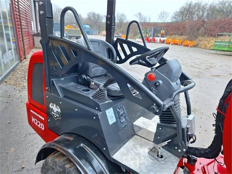 Heracles H220 - Compact loader: picture 5 Heracles H220 - Compact loader: picture 5