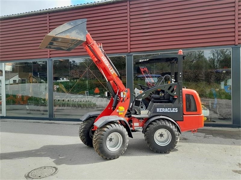Heracles H220 - Compact loader: picture 4 Heracles H220 - Compact loader: picture 4