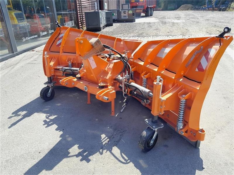 Inter-Tech 3,20 3,20 Professionel - Snow plough for Agricultural machinery: picture 1 Inter-Tech 3,20 3,20 Professionel - Snow plough for Agricultural machinery: picture 1