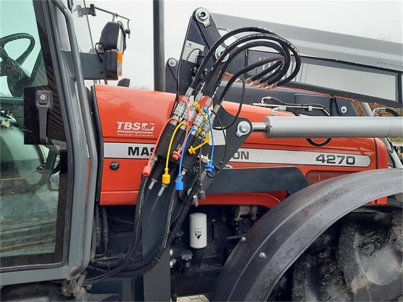 Inter-Tech - Front loader for tractor: picture 3 Inter-Tech - Front loader for tractor: picture 3