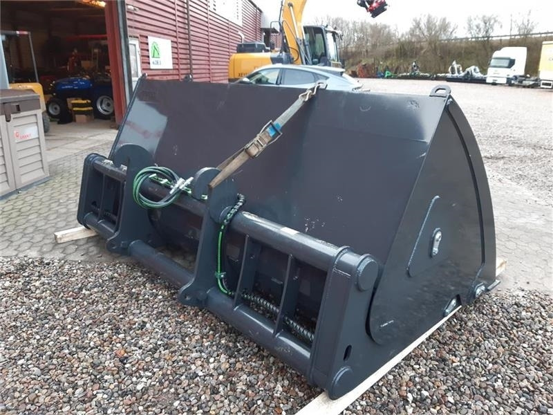 Inter-Tech højtipskovl inter-tech 3 meters - Bucket: picture 3 Inter-Tech højtipskovl inter-tech 3 meters - Bucket: picture 3