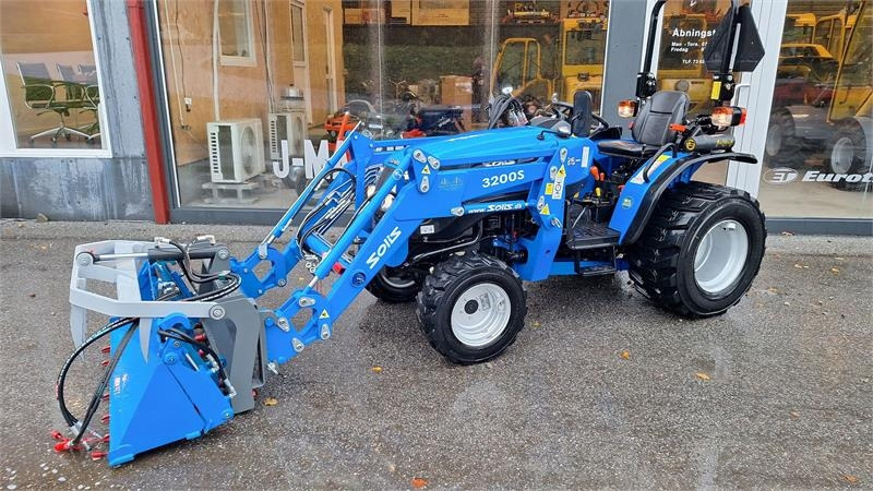Solis 26  - Municipal tractor: picture 1 Solis 26  - Municipal tractor: picture 1