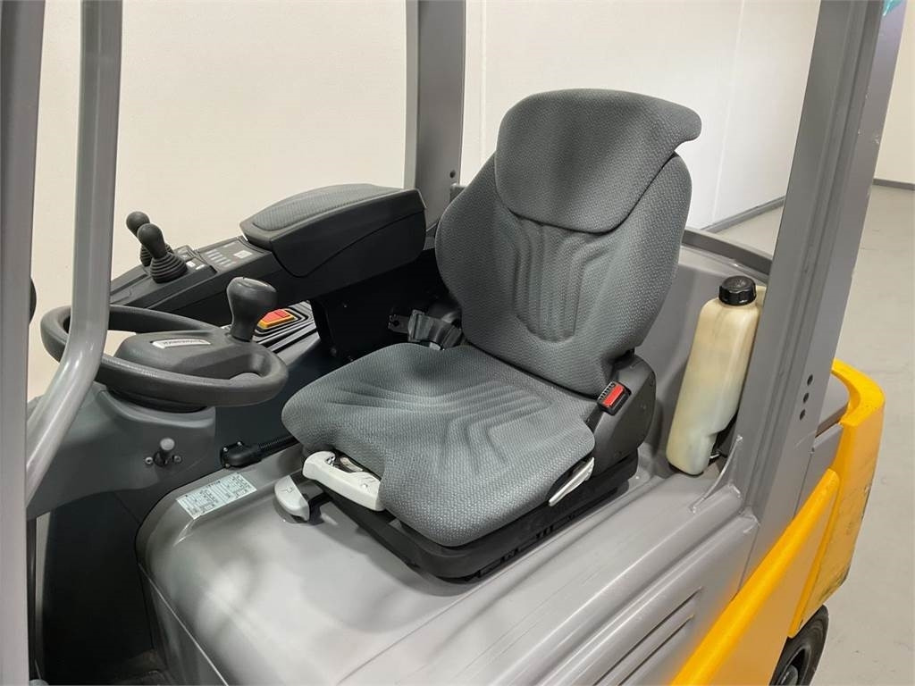 Jungheinrich EFG 320 - Electric forklift: picture 5 Jungheinrich EFG 320 - Electric forklift: picture 5