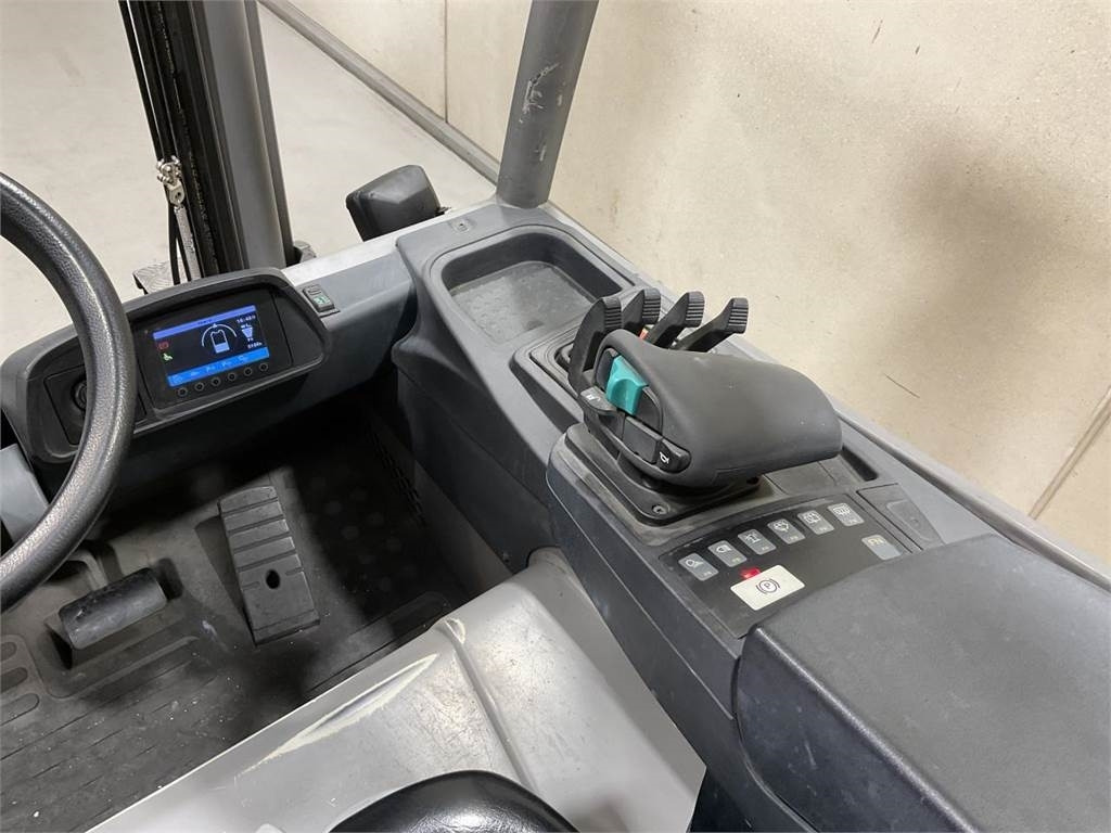 Jungheinrich EFG 425 K - Electric forklift: picture 5 Jungheinrich EFG 425 K - Electric forklift: picture 5