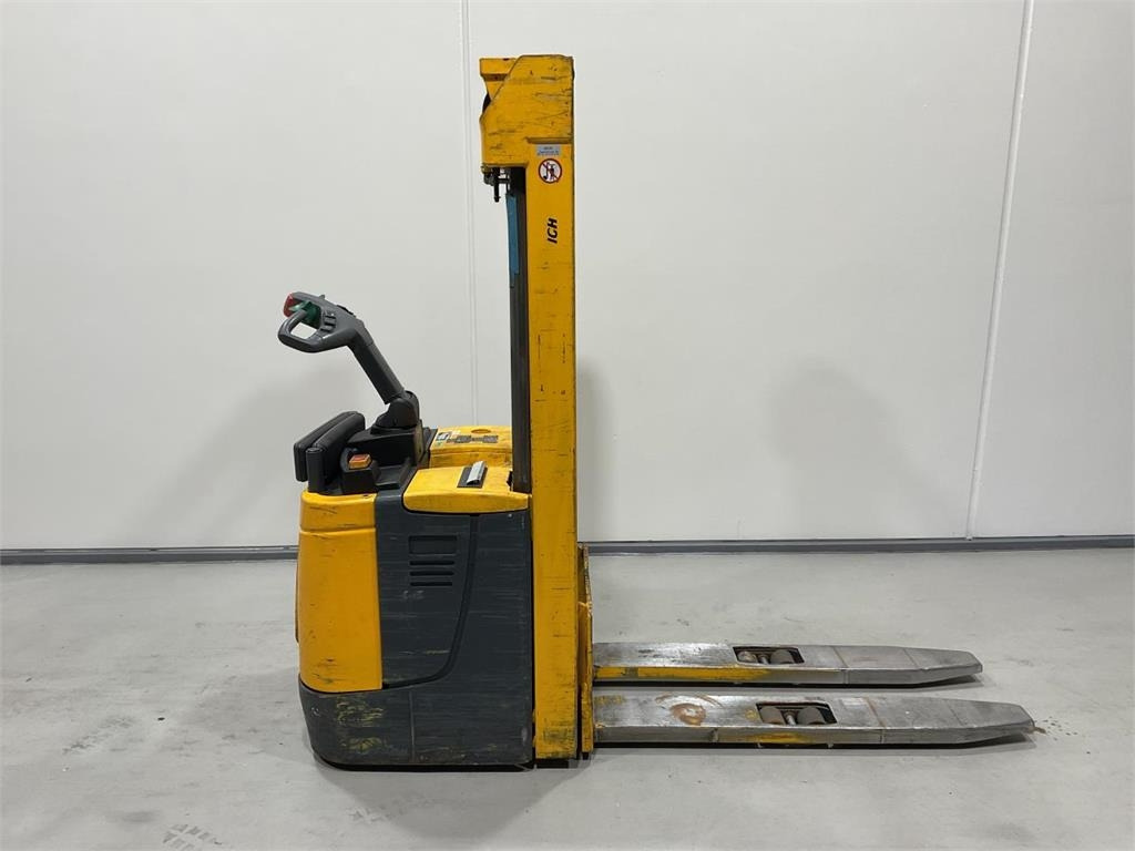 Jungheinrich ERC 214 - Stacker: picture 1 Jungheinrich ERC 214 - Stacker: picture 1