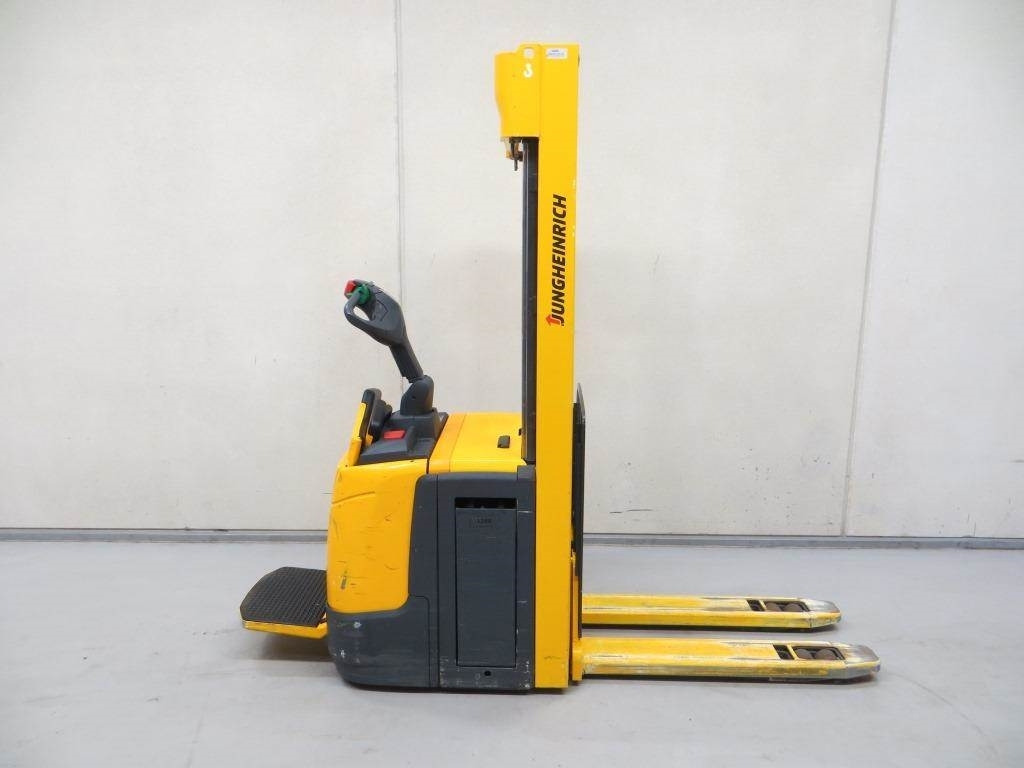 Jungheinrich ERC 214Z - Stacker: picture 1 Jungheinrich ERC 214Z - Stacker: picture 1