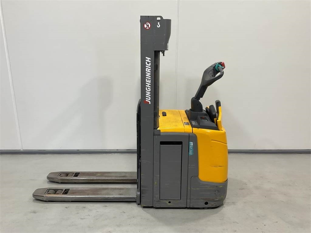 Jungheinrich ERC 214Z - Stacker: picture 3 Jungheinrich ERC 214Z - Stacker: picture 3