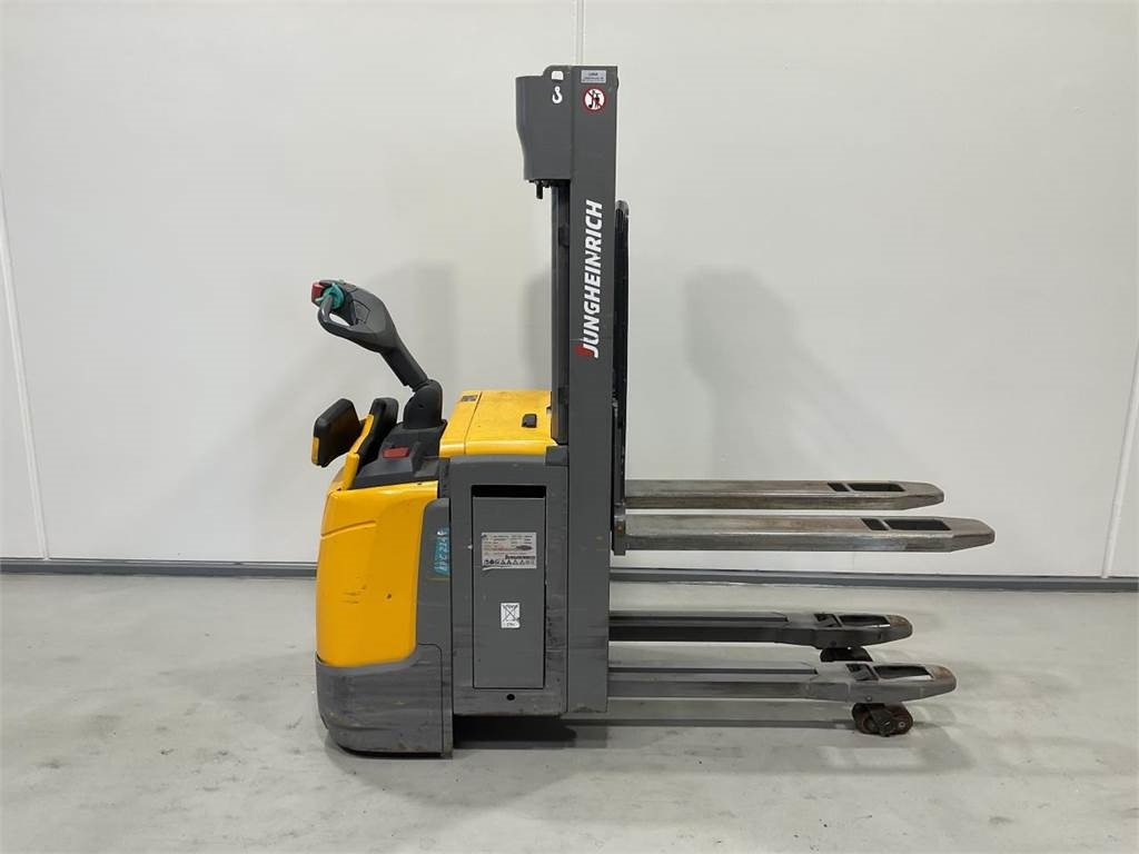 Jungheinrich ERC 214Z - Stacker: picture 1 Jungheinrich ERC 214Z - Stacker: picture 1