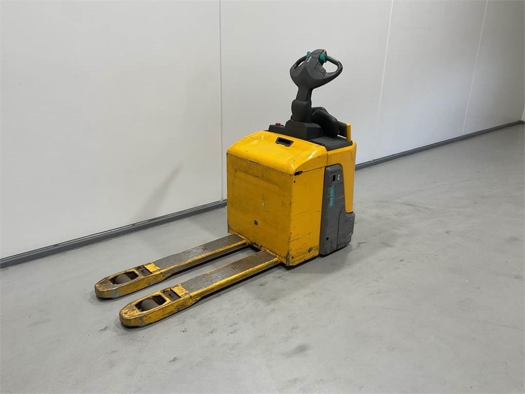 Jungheinrich ERE 120 - Pallet truck: picture 4 Jungheinrich ERE 120 - Pallet truck: picture 4
