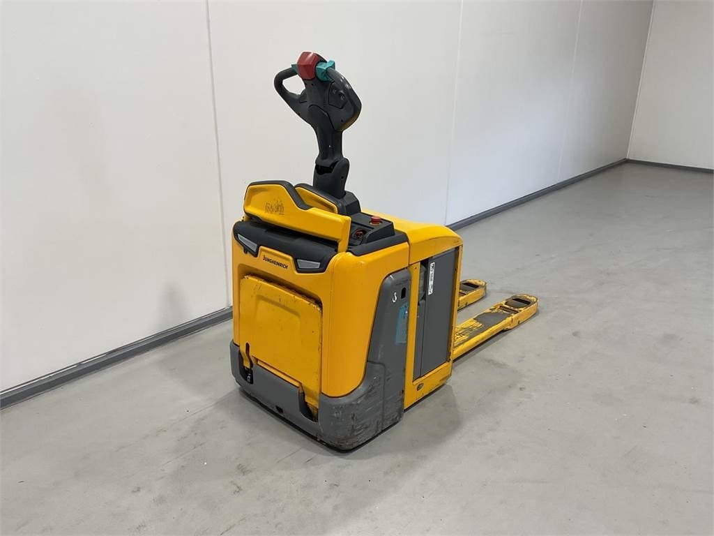 Jungheinrich ERE 125 - Pallet truck: picture 2 Jungheinrich ERE 125 - Pallet truck: picture 2