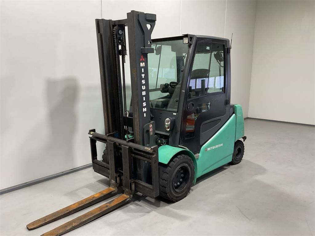 Mitsubishi FB50-2 - Electric forklift: picture 4 Mitsubishi FB50-2 - Electric forklift: picture 4