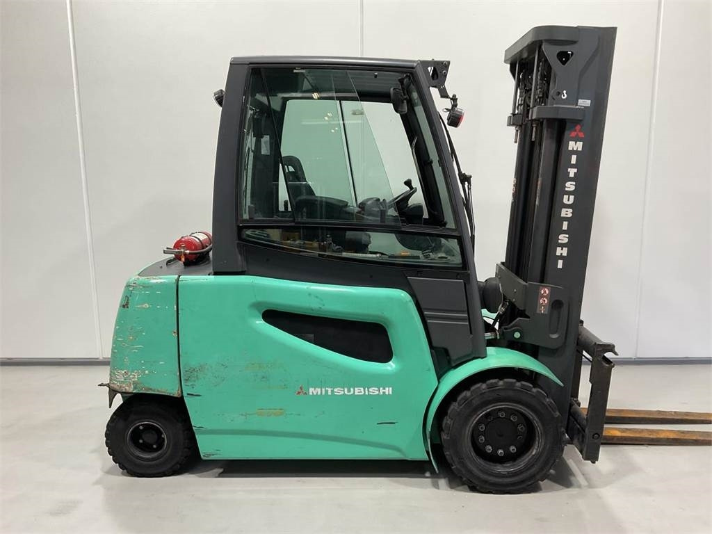 Mitsubishi FB50-2 - Electric forklift: picture 1 Mitsubishi FB50-2 - Electric forklift: picture 1