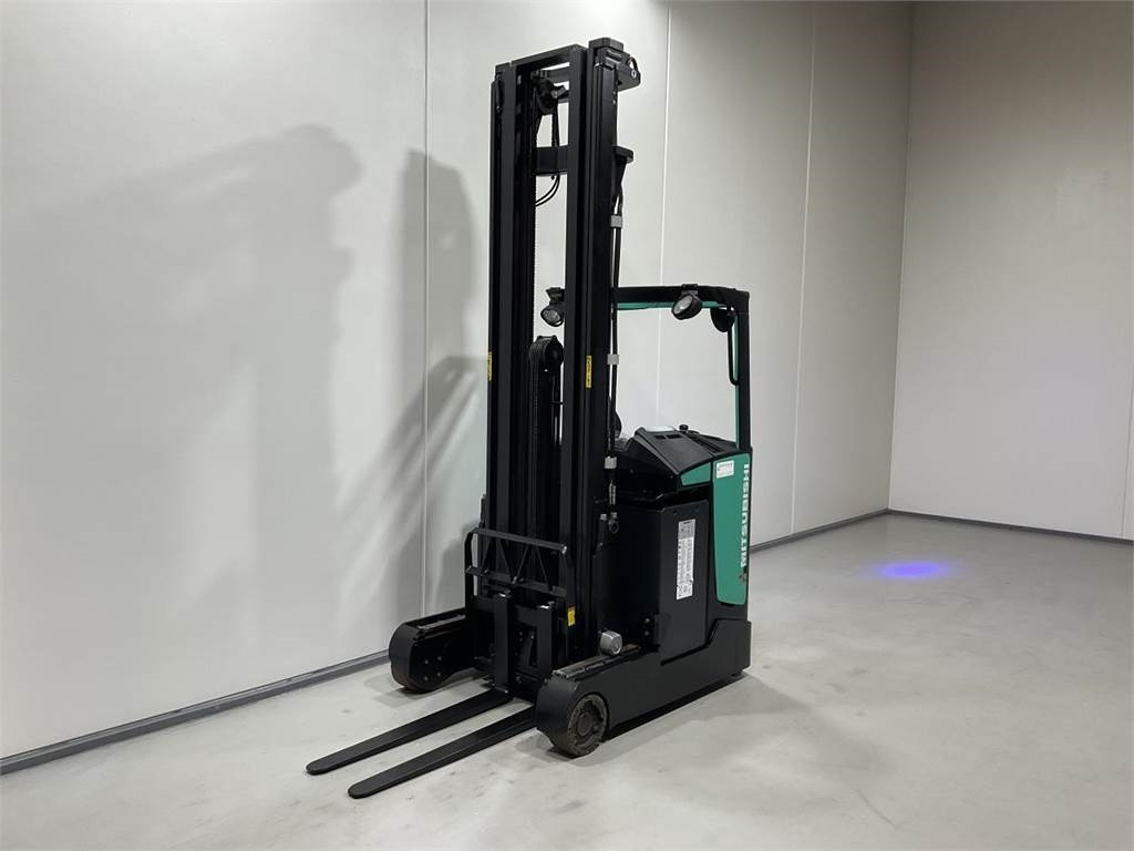 Mitsubishi RB16NH - Reach truck: picture 4 Mitsubishi RB16NH - Reach truck: picture 4
