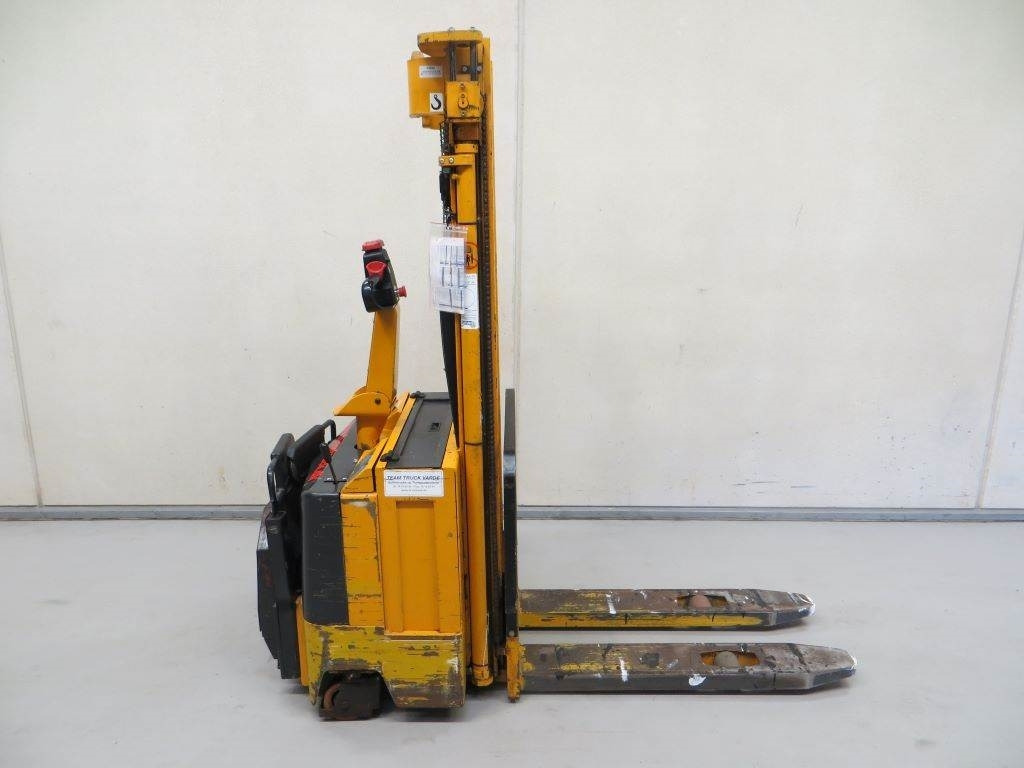 Samag ELT10 - Stacker: picture 1 Samag ELT10 - Stacker: picture 1
