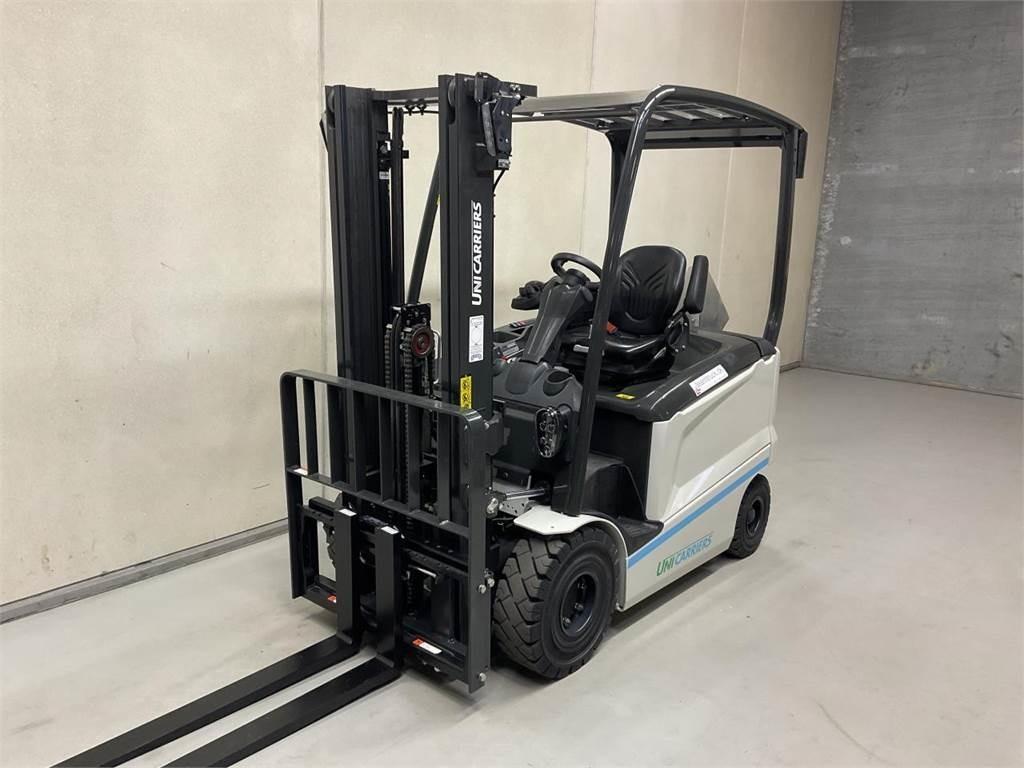 UniCarriers MX 25 - Electric forklift: picture 4 UniCarriers MX 25 - Electric forklift: picture 4
