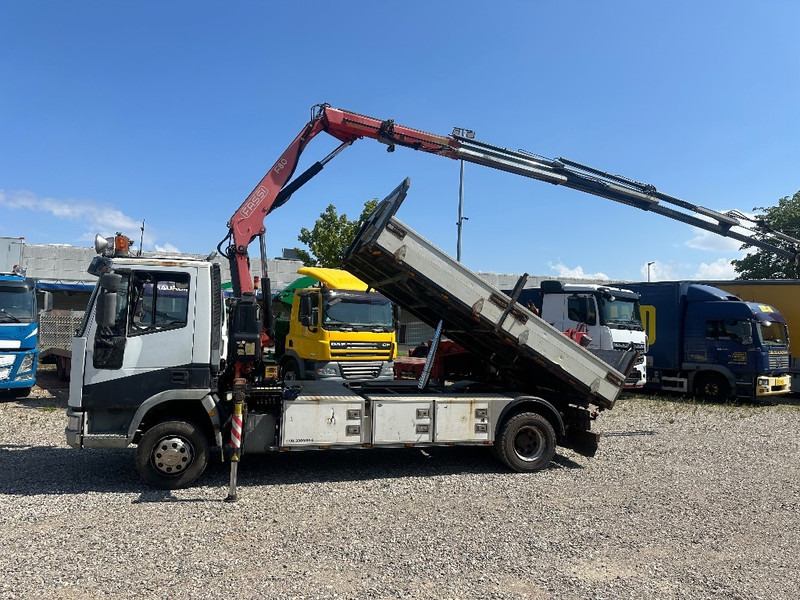 Iveco Eurocargo 120 EL 210hp / Fassi 80A Year 2012 + Tip - Crane truck: picture 2 Iveco Eurocargo 120 EL 210hp / Fassi 80A Year 2012 + Tip - Crane truck: picture 2