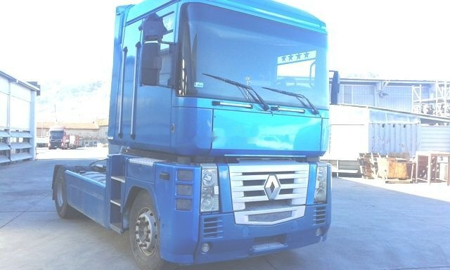 Renault MAGNUM 480 DXI - Tractor unit: picture 2 Renault MAGNUM 480 DXI - Tractor unit: picture 2