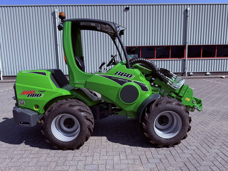 Avant 860i TDL + 1900kg 3.5 mtr 30km/h - Wheel loader: picture 4 Avant 860i TDL + 1900kg 3.5 mtr 30km/h - Wheel loader: picture 4