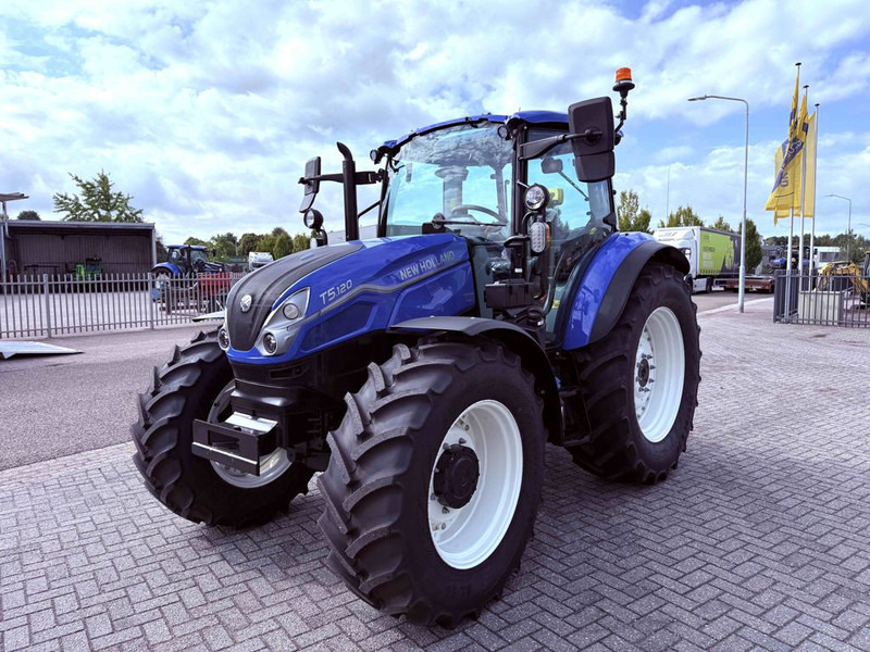 New Holland T5.120 Dual Command HILO - Farm tractor: picture 1 New Holland T5.120 Dual Command HILO - Farm tractor: picture 1