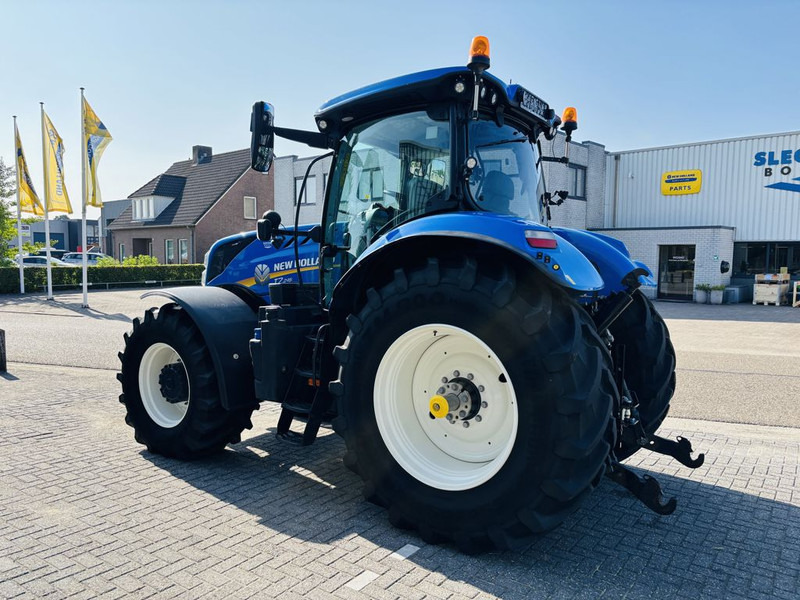 New Holland T7.245 AC Stage V + RTK - Farm tractor: picture 2 New Holland T7.245 AC Stage V + RTK - Farm tractor: picture 2