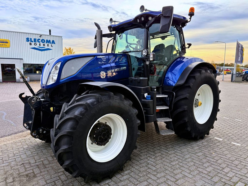 New Holland T7.270 AC 10 Years Blue Power Edition - Farm tractor: picture 1 New Holland T7.270 AC 10 Years Blue Power Edition - Farm tractor: picture 1