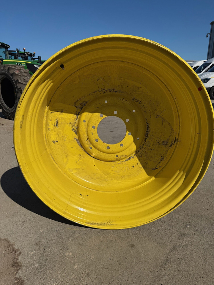 Rim for Agricultural machinery 20X42 Used John Deere Rim: picture 1