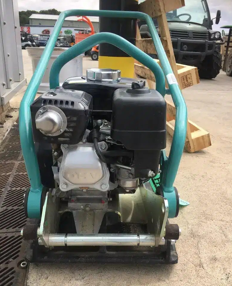 AMMANN APF12/40 - Plate compactor: picture 3 AMMANN APF12/40 - Plate compactor: picture 3