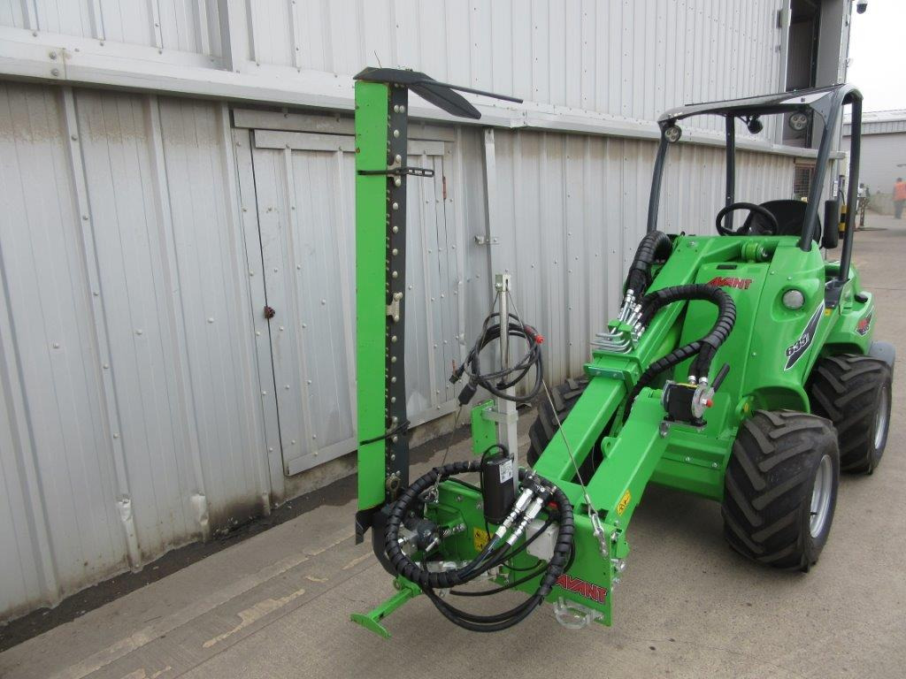 AVANT CUTTING BAR - Compact loader: picture 1 AVANT CUTTING BAR - Compact loader: picture 1