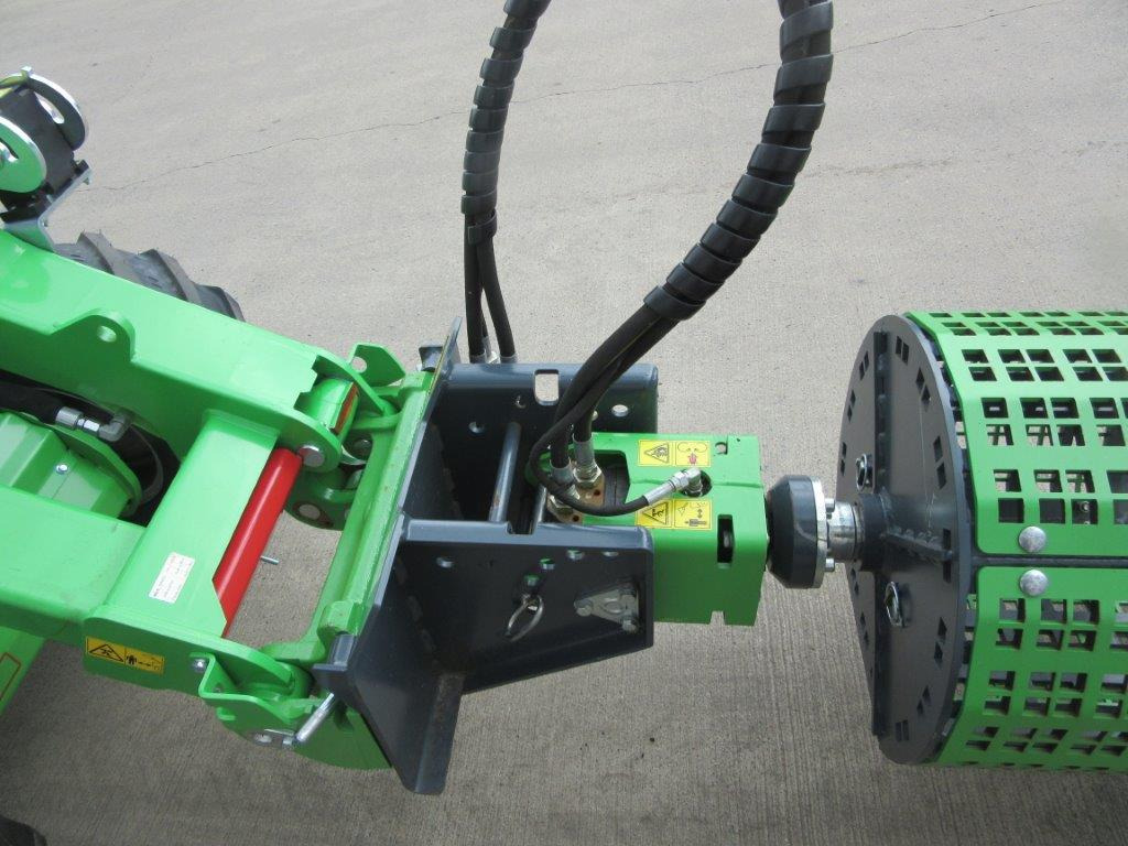 AVANT MULTI FUNCTION DRIVE UNIT & SCREENING DRUM - Compact loader: picture 4 AVANT MULTI FUNCTION DRIVE UNIT & SCREENING DRUM - Compact loader: picture 4