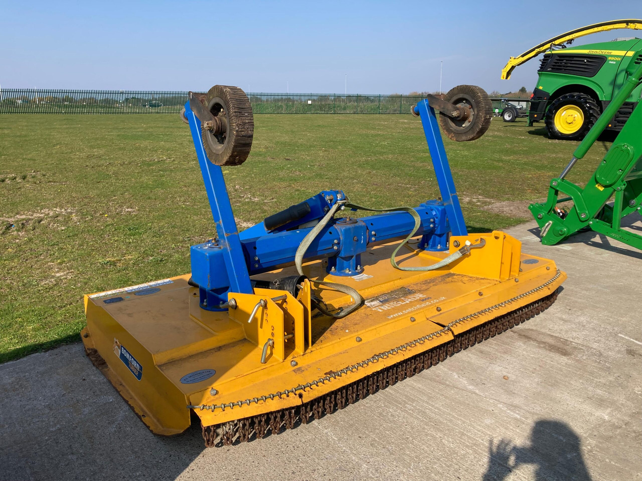 Bomford Turner Triblade3000 - Flail mower/ Mulcher: picture 1 Bomford Turner Triblade3000 - Flail mower/ Mulcher: picture 1