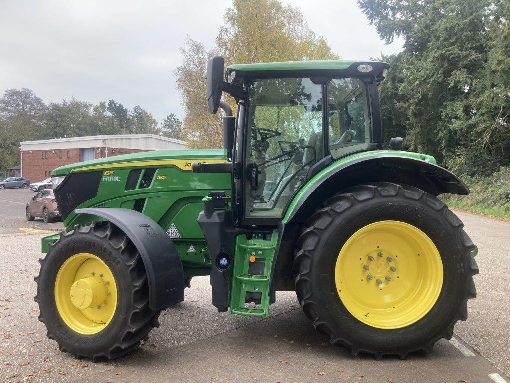 JOHN DEERE 6R 185 - Farm tractor: picture 2 JOHN DEERE 6R 185 - Farm tractor: picture 2