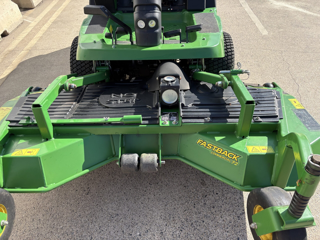John Deere 1570 C/w 72" rear discharge deck - Lawn mower: picture 5 John Deere 1570 C/w 72" rear discharge deck - Lawn mower: picture 5