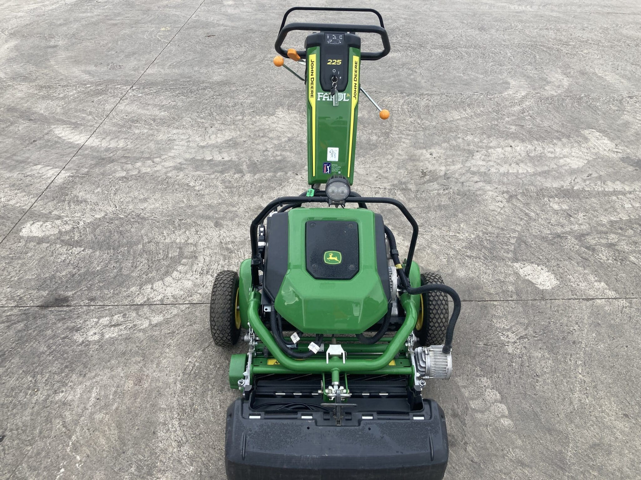 John Deere 225 E-cut walk behind electric greens mower - Lawn mower: picture 2 John Deere 225 E-cut walk behind electric greens mower - Lawn mower: picture 2