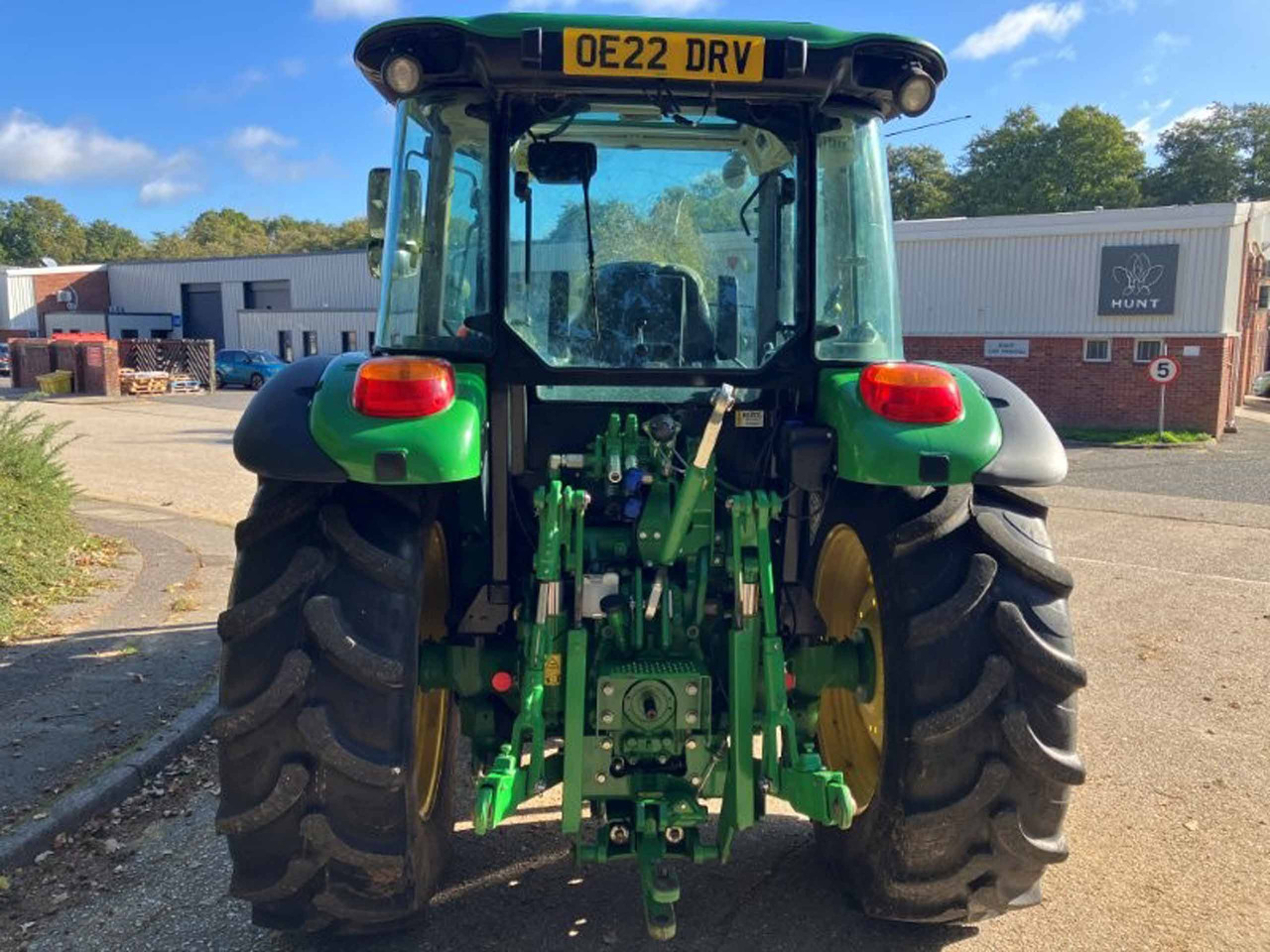 John Deere 5100M - Farm tractor: picture 5 John Deere 5100M - Farm tractor: picture 5