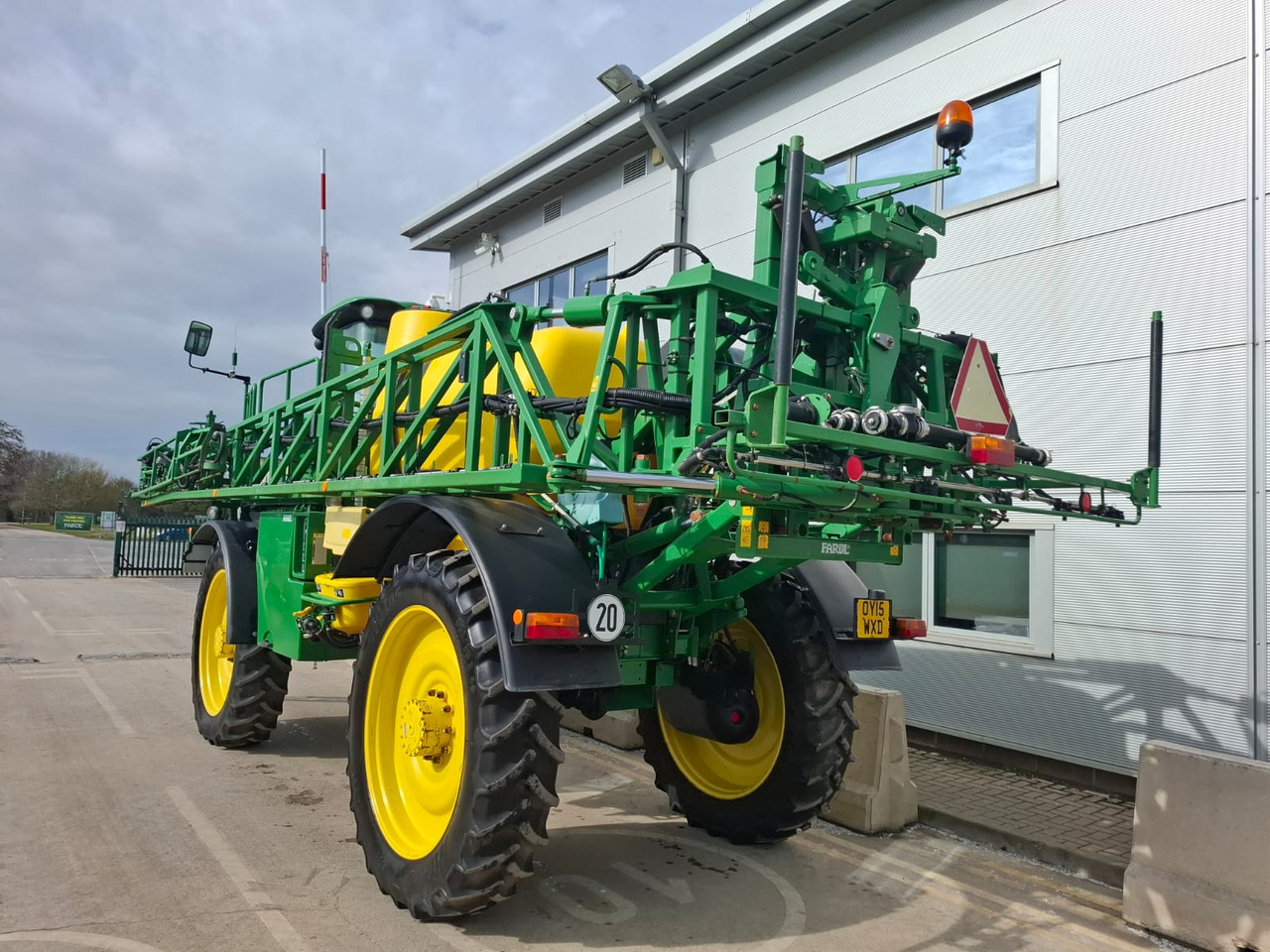 John Deere 5430 - Sprayer: picture 4 John Deere 5430 - Sprayer: picture 4