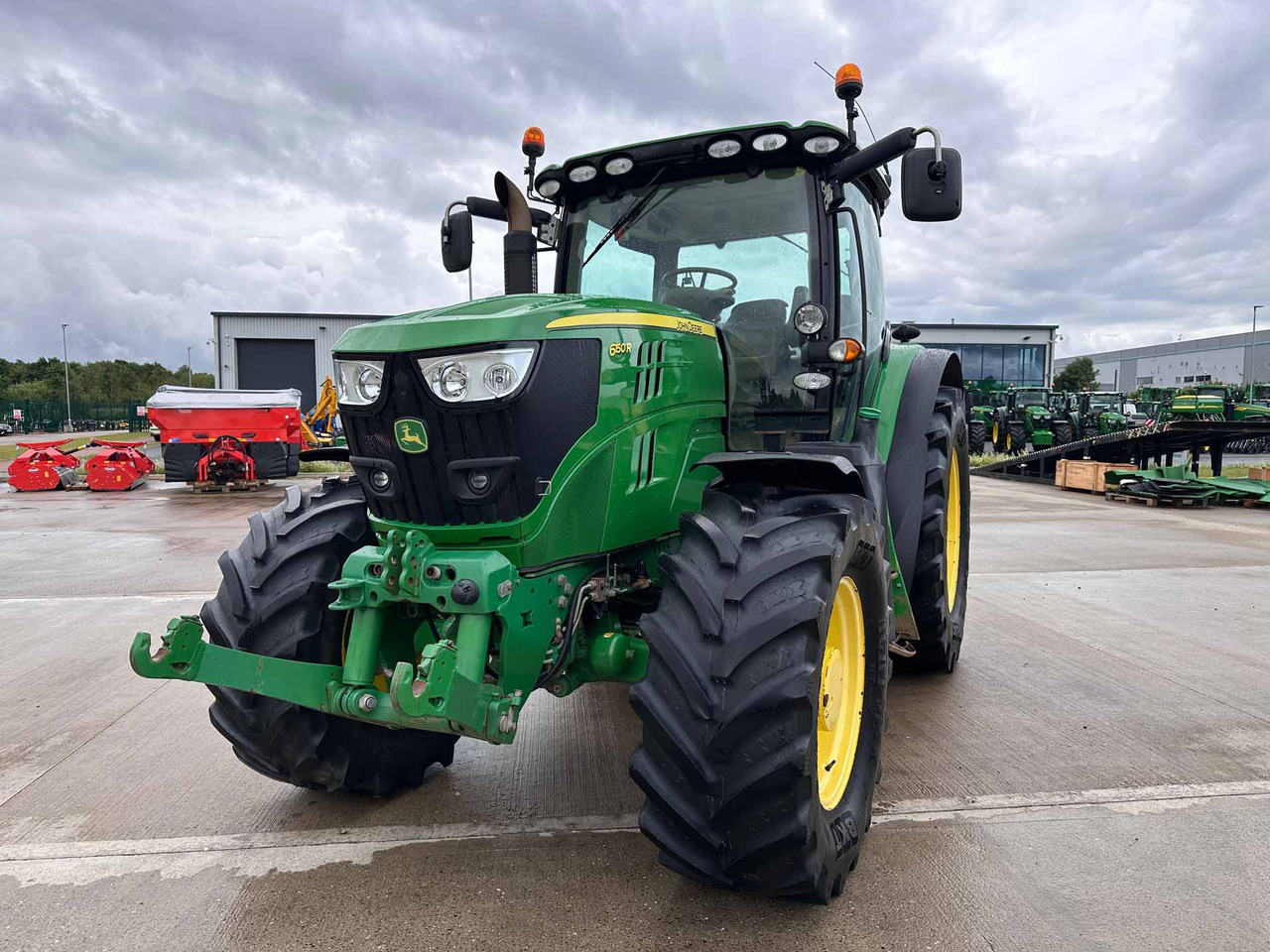 John Deere 6150R - Farm tractor: picture 1 John Deere 6150R - Farm tractor: picture 1