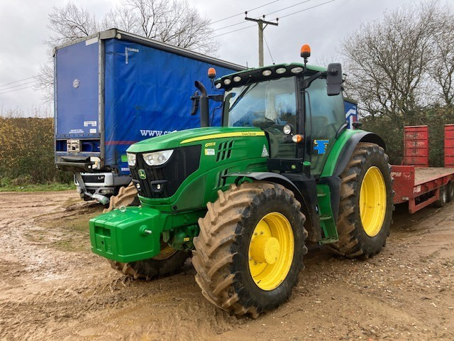 John Deere 6155R - Farm tractor: picture 1 John Deere 6155R - Farm tractor: picture 1
