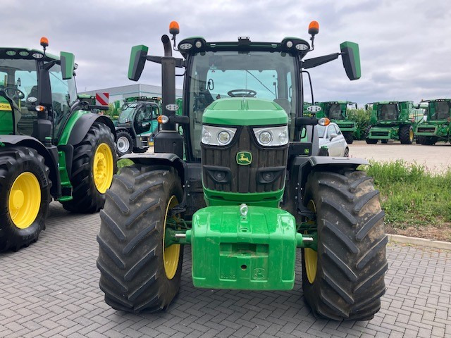 John Deere 6R 155 - Farm tractor: picture 2 John Deere 6R 155 - Farm tractor: picture 2