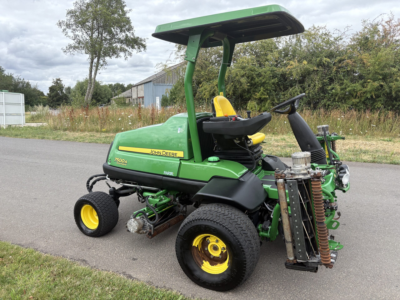 John Deere 7500AE Fairway Mower - Lawn mower: picture 3 John Deere 7500AE Fairway Mower - Lawn mower: picture 3