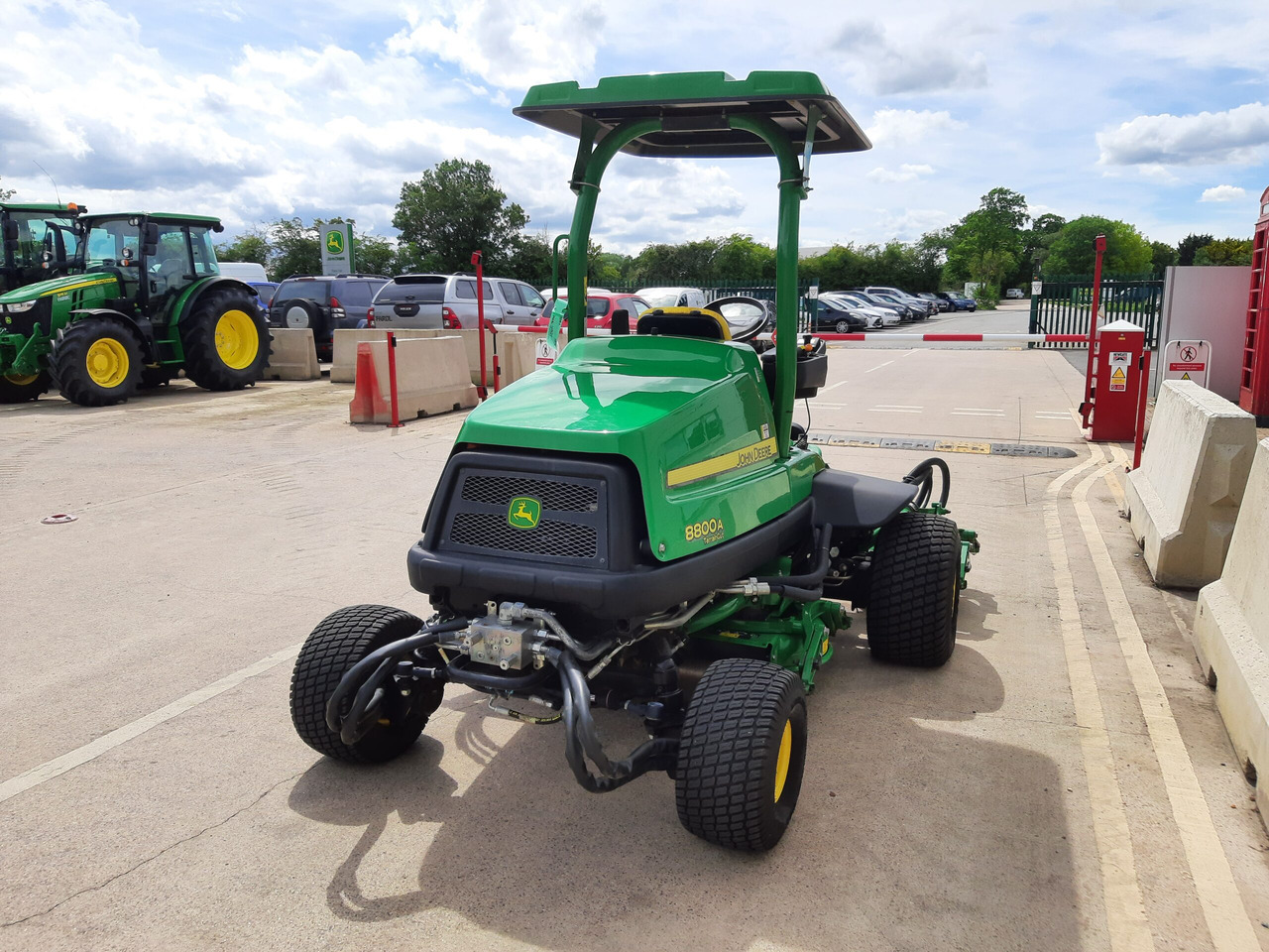 John Deere 8800A TerrainCut Mower - Lawn mower: picture 4 John Deere 8800A TerrainCut Mower - Lawn mower: picture 4