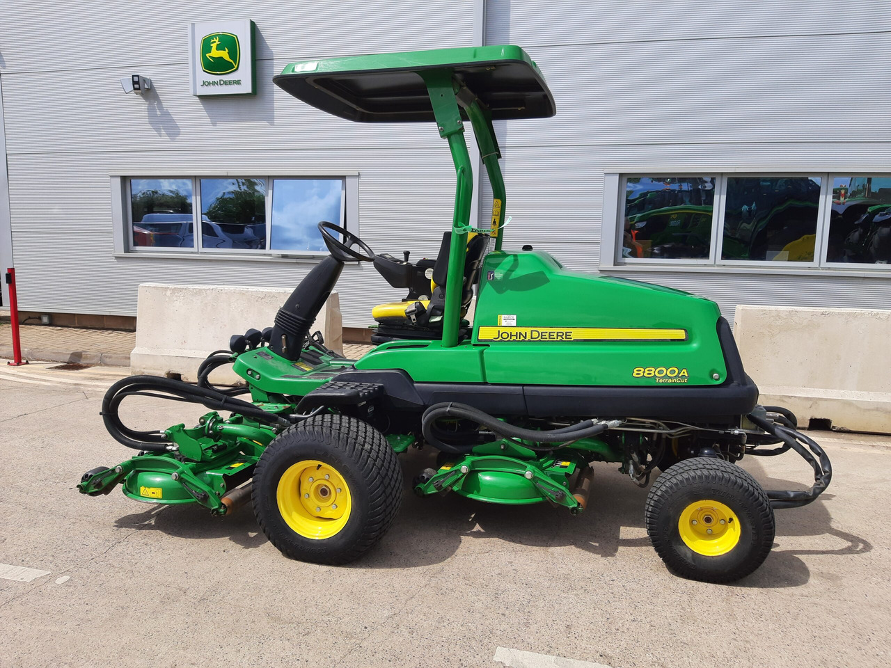 John Deere 8800A TerrainCut Mower - Lawn mower: picture 1 John Deere 8800A TerrainCut Mower - Lawn mower: picture 1
