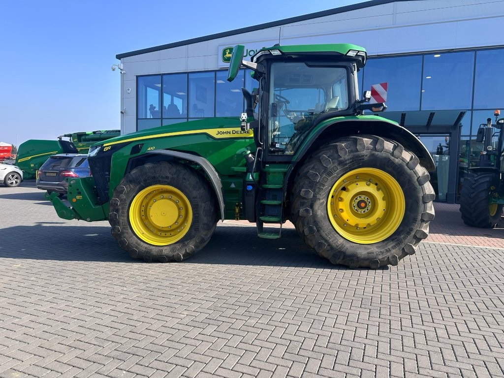 John Deere 8R 410 - Farm tractor: picture 5 John Deere 8R 410 - Farm tractor: picture 5