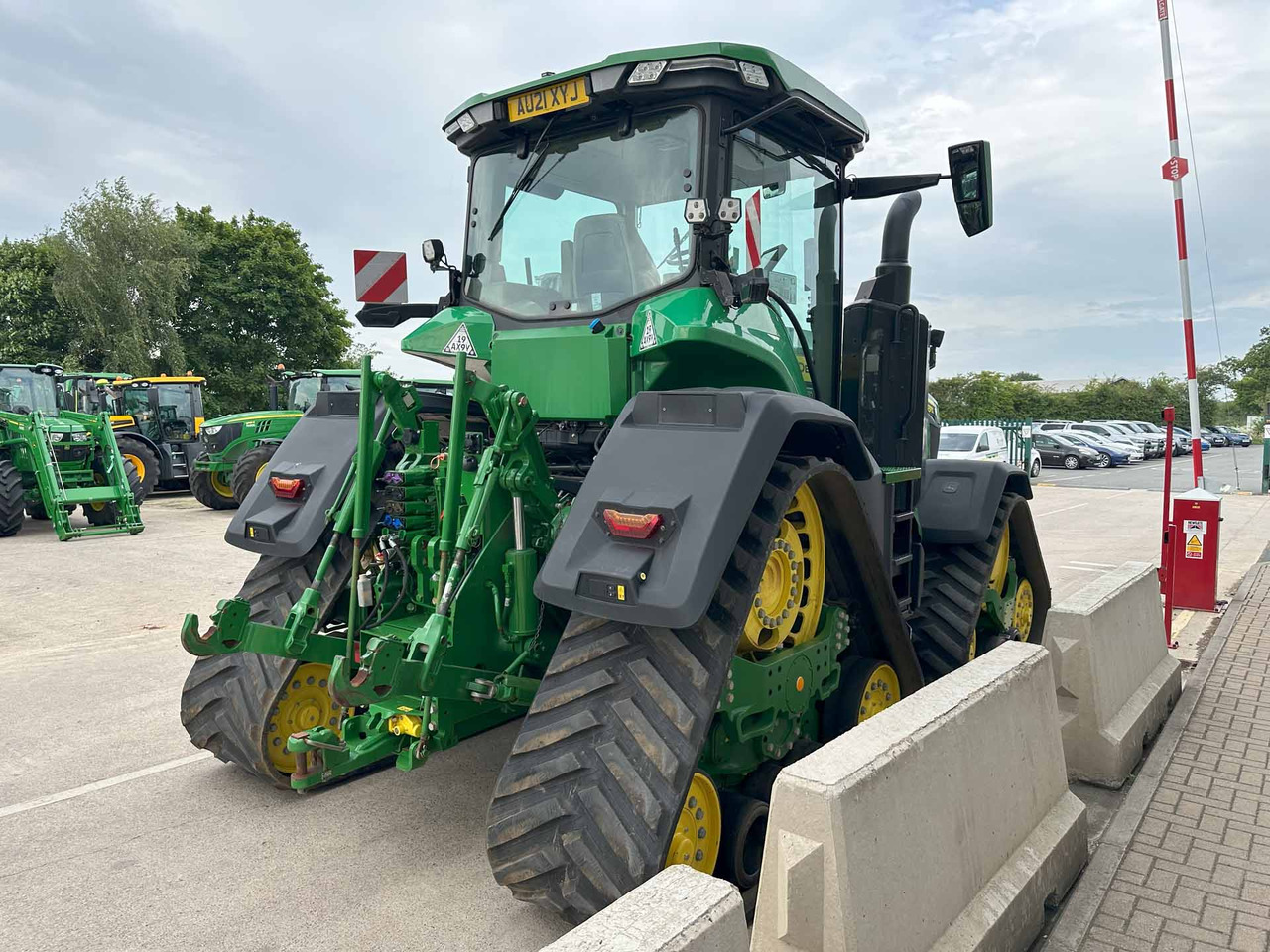 John Deere 8RX 410 - Farm tractor: picture 5 John Deere 8RX 410 - Farm tractor: picture 5