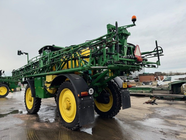 John Deere R4040i - Self-propelled sprayer: picture 5 John Deere R4040i - Self-propelled sprayer: picture 5