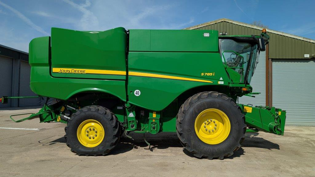 John Deere S785 - Combine harvester: picture 2 John Deere S785 - Combine harvester: picture 2