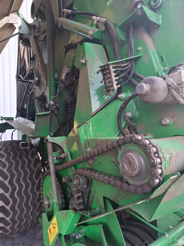John Deere V451R - Hay and forage equipment: picture 4 John Deere V451R - Hay and forage equipment: picture 4