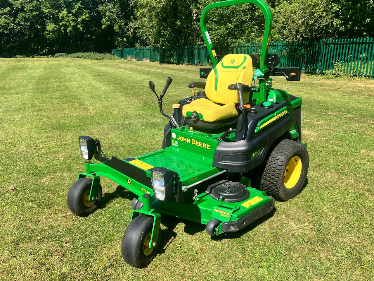 John Deere Z997R Z-Turn Mower - Lawn mower: picture 1 John Deere Z997R Z-Turn Mower - Lawn mower: picture 1