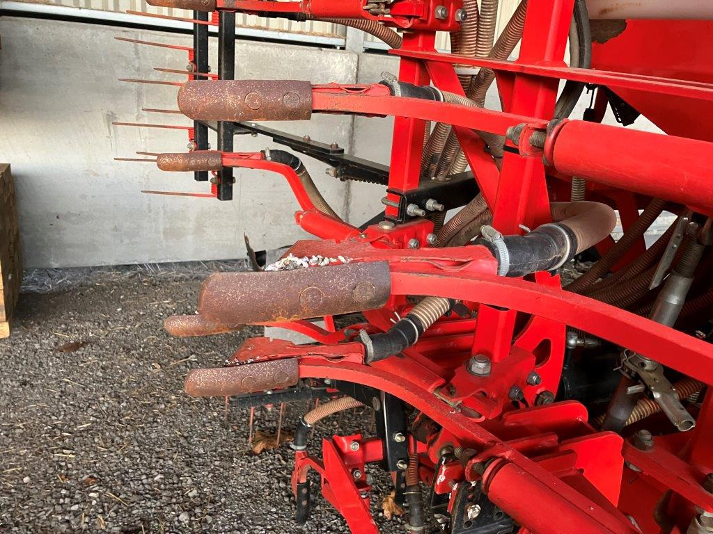 KRM Sola Ares 2713 4.8mtr tine drill - Sowing and planting equipment: picture 4 KRM Sola Ares 2713 4.8mtr tine drill - Sowing and planting equipment: picture 4