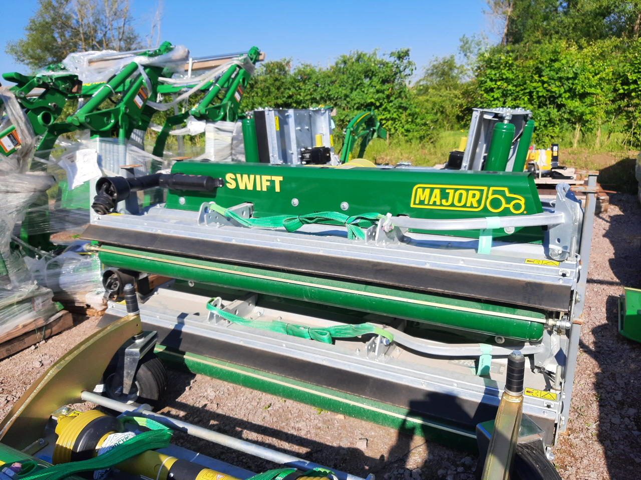 Major Swift MJ71-240 finishing mower - Lawn mower: picture 1 Major Swift MJ71-240 finishing mower - Lawn mower: picture 1